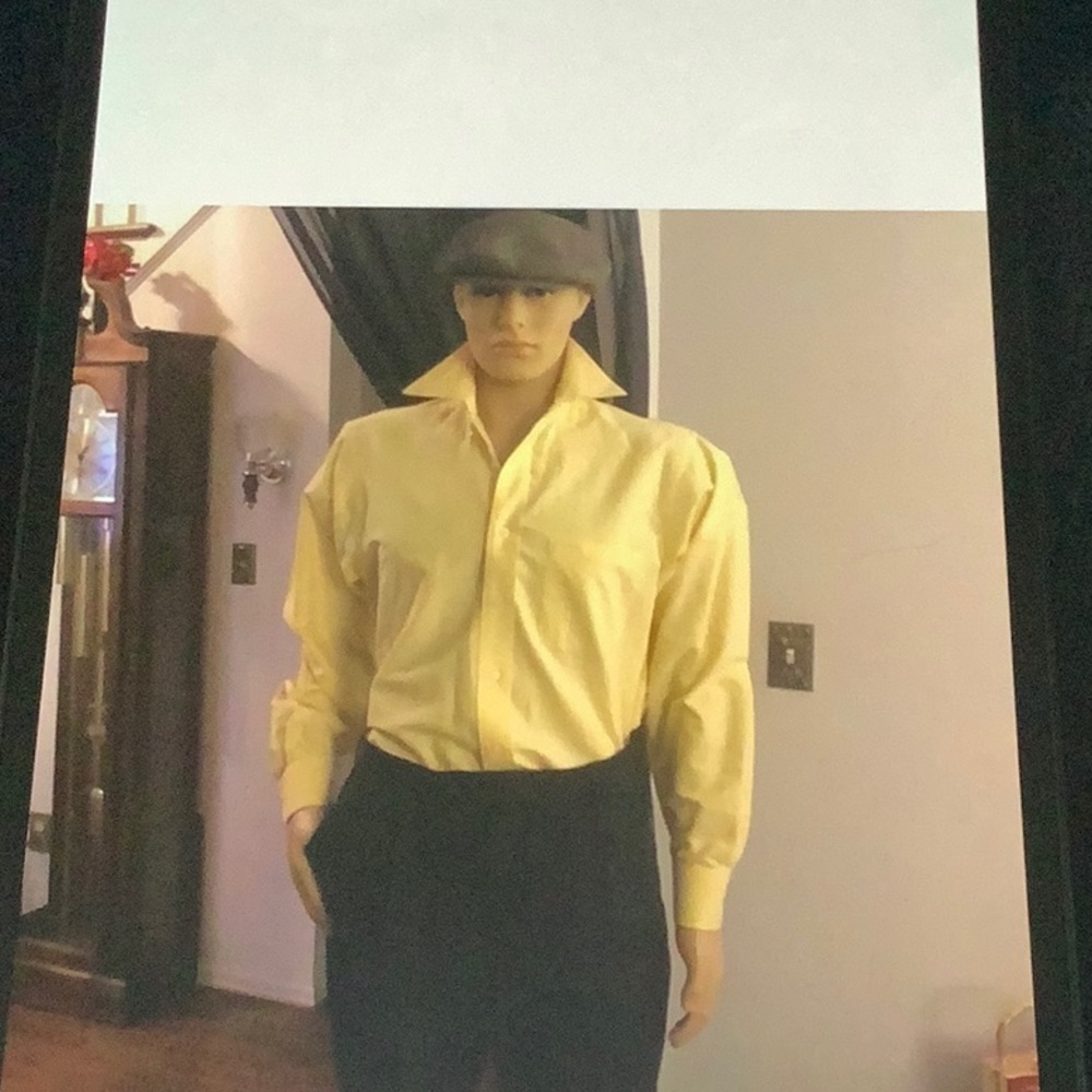 Pristine Golden Yellow Oxford Dress Shirt from Ralph Lauren. EUC
Ralph Lauren